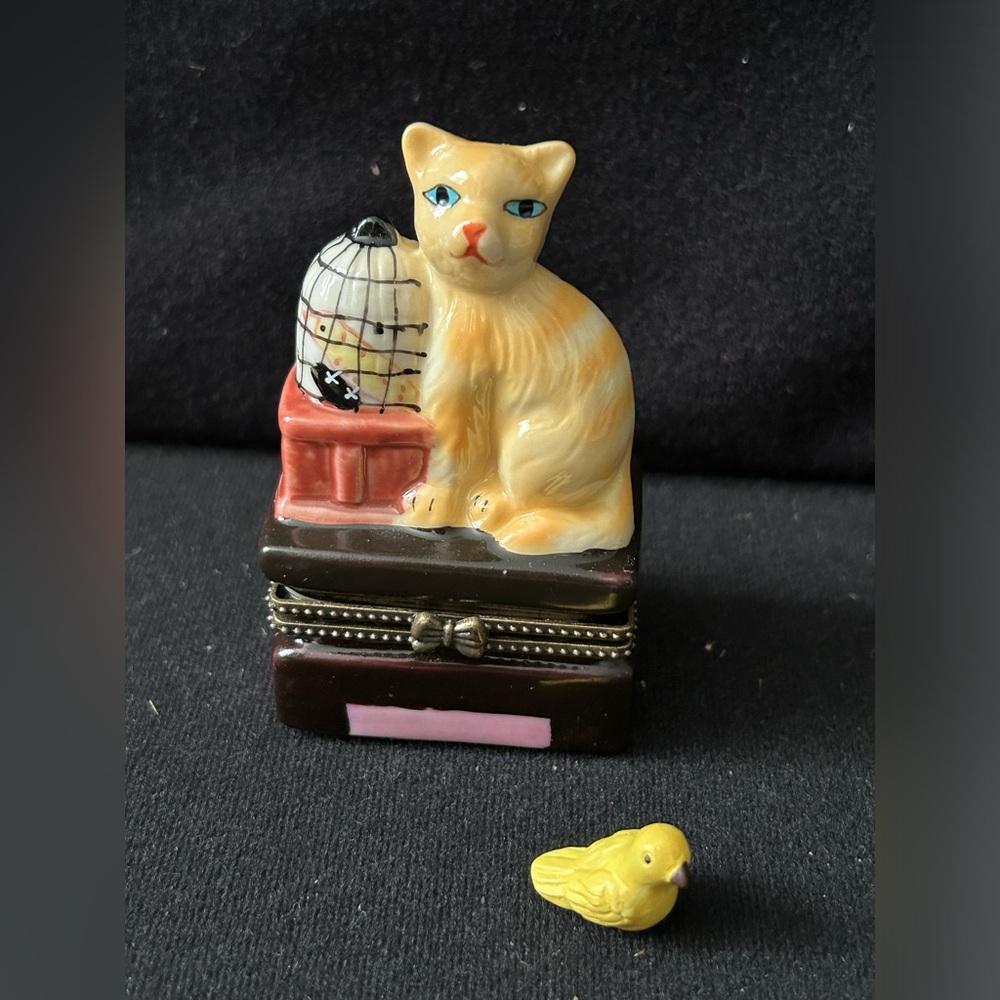 Brand New Trinket Box, Cat/Birdcage with Small Bird Inside